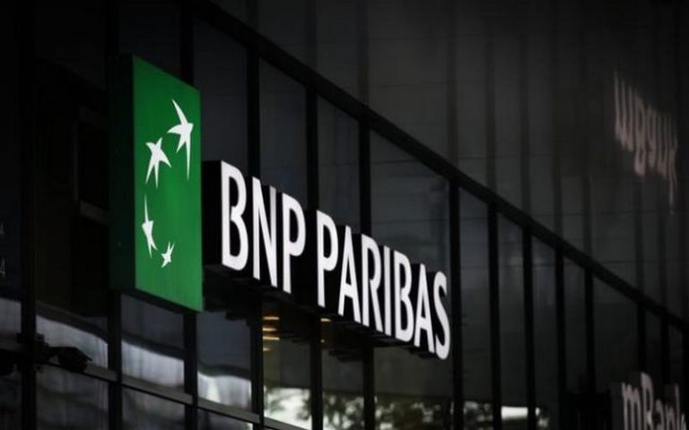 Climat : BNP Paribas, première banque attaquée en justice pour son soutien aux énergies fossiles