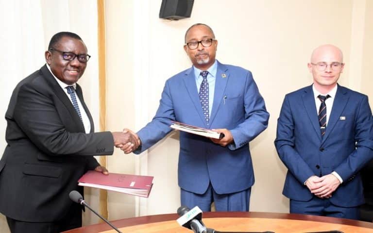 Le Bénin et le PNUD signent un document relatif au Projet 2RCAZF