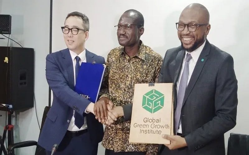 Renforcement de la résilience au Burkina Faso : Une convention de partenariat signée entre la KOICA et GGGI