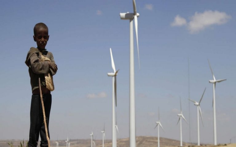 L’Afrique à la quête de 700 milliards $ pour développer les énergies renouvelables et les métaux critiques sur 10 ans