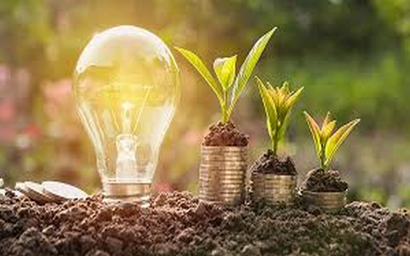 La transition énergétique mondiale place l’Afrique subsaharienne en position de force pour accélérer son développement, selon un rapport