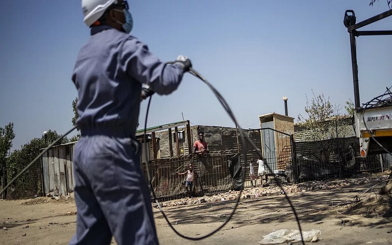 Le ministre Sud-africain de l’Electricité annonce la fin des délestages plus tôt que prévu