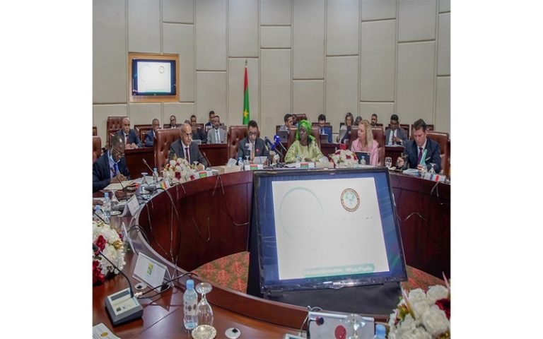 Les partenaires au développement apportent leur soutien au projet d’interconnexion électrique Mauritanie-Mali, annonce la BAD