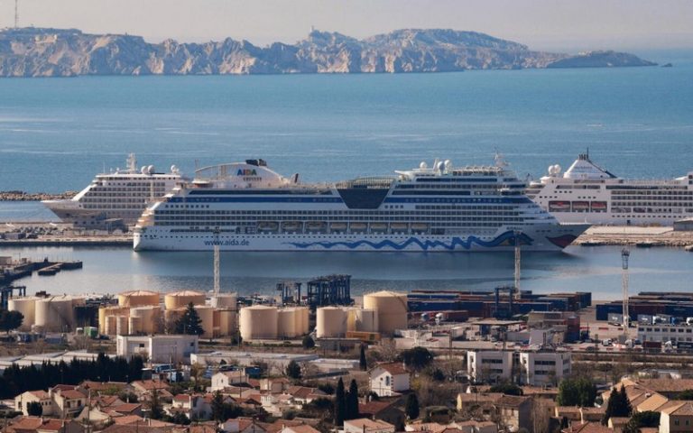 Vers la décarbonation totale d’ici à 2050 par les croisiéristes