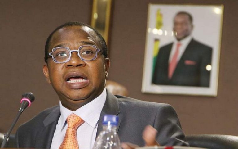 Des « progrès » notés dans le dédommagement des fermiers blancs expropriés, selon le gouvernement du Zimbabwe
