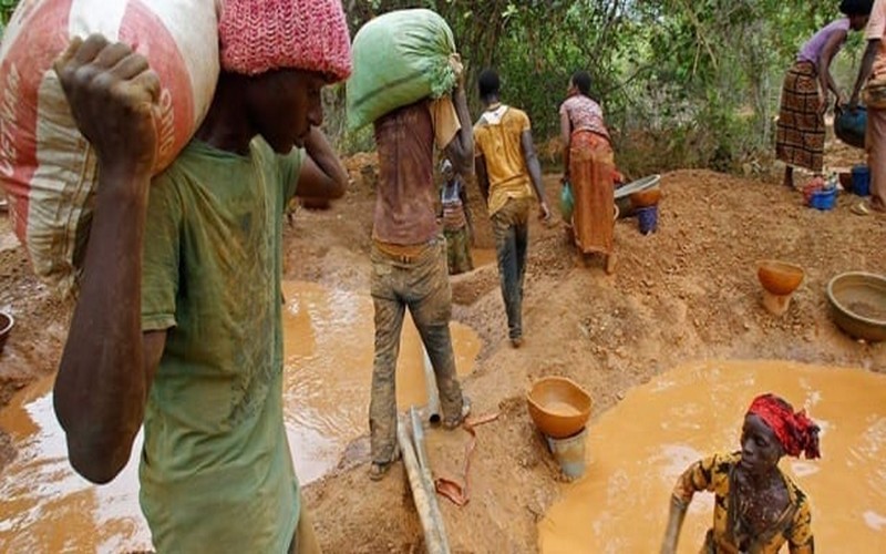 Le chef de l’Etat sénégalais promet la poursuite des patrouilles menées contre l’orpaillage clandestin sur la Falémé