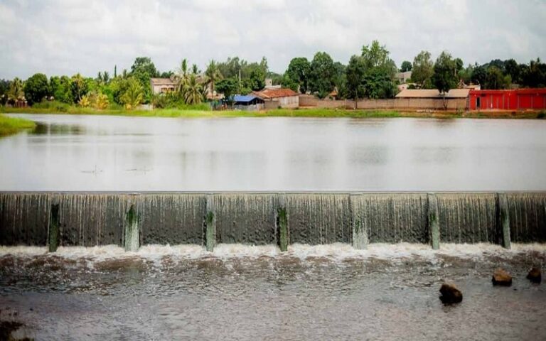 Le Bénin, dernier bénéficiaire en date des prêts de financement climatique dans le cadre du programme souverain « Room 2 Run », initiative de la BAD et du Royaume-Uni