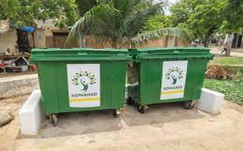 La commune de Saly (Sénégal) réceptionne du matériel et de la logistique de nettoiement