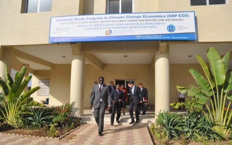 Sénégal : La vice-recteur de l’UCAD appelle le monde universitaire à participer à la lutte contre les changements climatiques