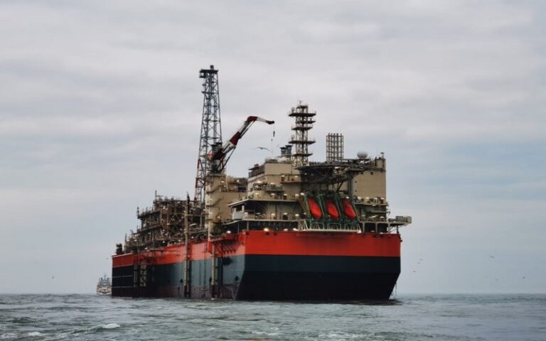 Projet gazier Grand Tortue Ahmeyim : PETROSEN annonce l’arrivée de l’unité flottante de production et de stockage de gaz