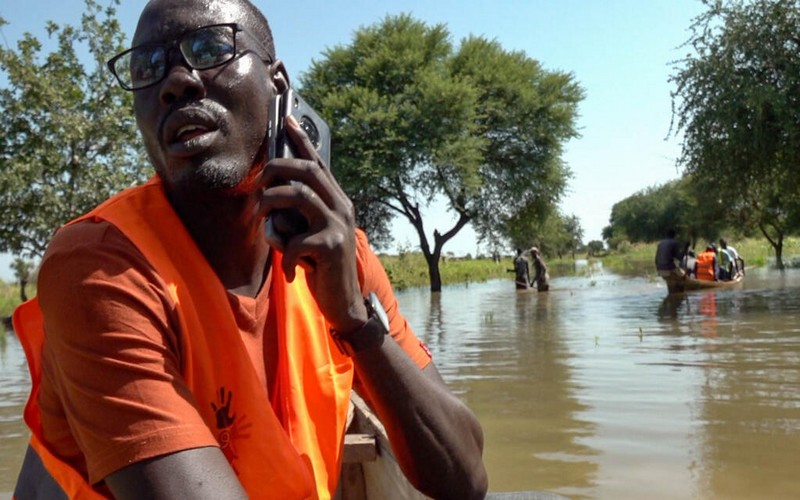 Dans la capitale tchadienne, une association de jeunes tente d’aider les sinistrés des inondations