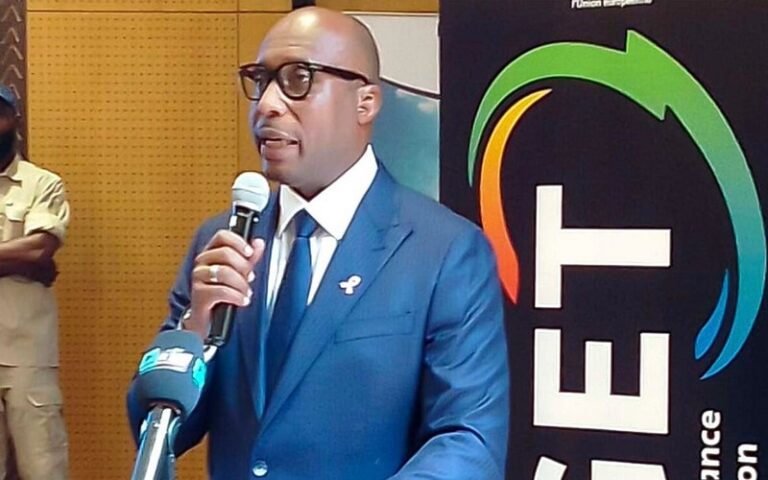 Sénégal : Le maire de Dakar lance le projet MGET pour une transition énergétique éco-responsable et inclusive