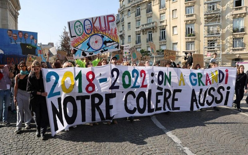 Climat : « Plus il y aura d’éco-anxieux, mieux ce sera pour l’avenir de la planète », selon Hélène Jalin, spécialiste de l’éco-anxiété