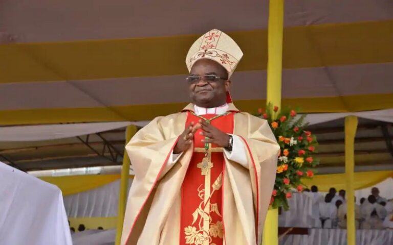 RDC – Goma sous contrôle du M23 : Mgr Willy Ngumbi alerte sur la famine grandissante et la pénurie de biens essentiels