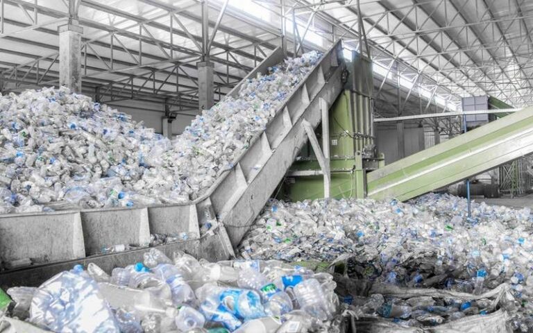 Des entrepreneurs prêts à investir dans la transformation des déchets plastiques Le Sénégal annonce des opportunités pour un développement durable