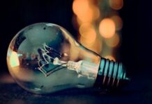 L’augmentation de la consommation d’électricité en Afrique : +5,2% par an d’ici à 2027, selon l’AIE – croissance du solaire et déclin de l’hydroélectricité