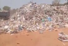 Des organisations de défense des droits humains réclament la fermeture de la décharge publique de Tobor (Sénégal) pour protéger l’environnement et la santé des habitants