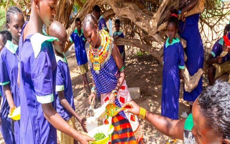 Le Groupe de la BAD approuve un fonds fiduciaire de 50 millions de dollars pour lutter contre la faim chez les enfants d’âge scolaire en Afrique